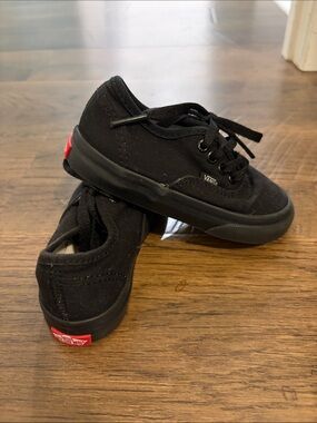 Vans Kids Black Canvas Low-Top Sneakers